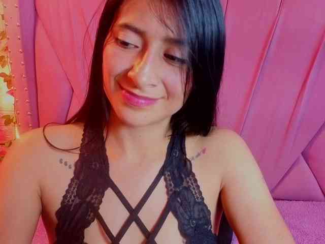 SharlotRodriguez webcam