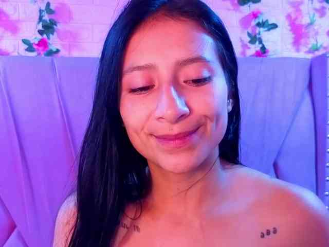 SharlotRodriguez webcam