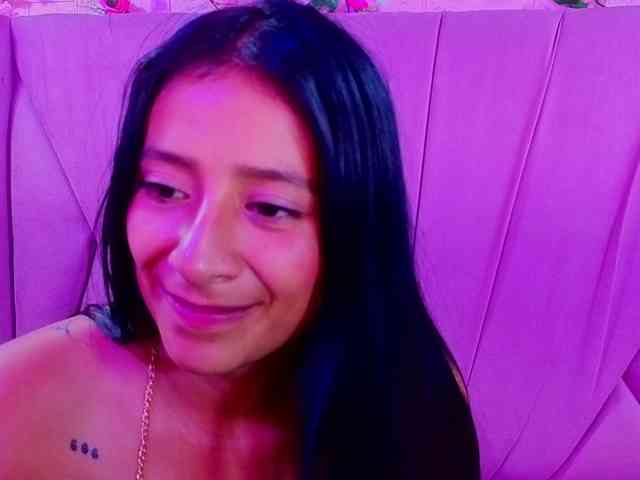SharlotRodriguez webcam