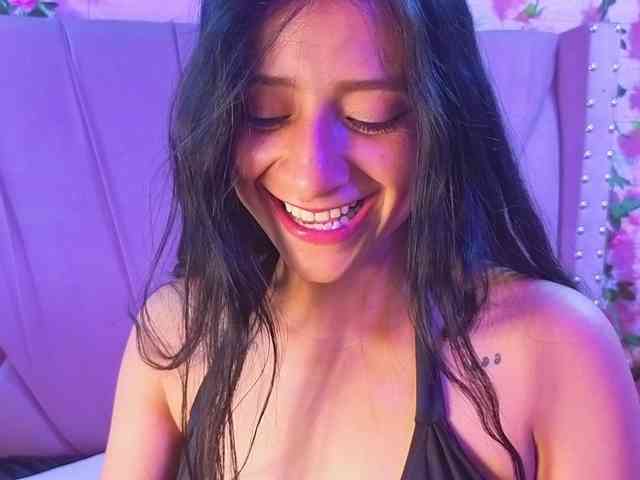 SharlotRodriguez webcam