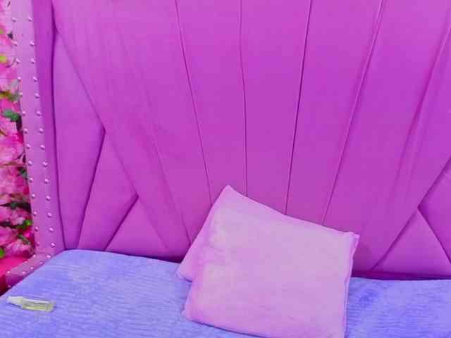SharlotRodriguez Live Webcam on BongaCams