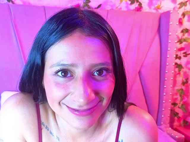 SharlotRodriguez webcam