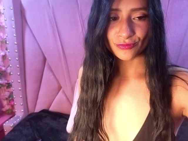 SharlotRodriguez webcam