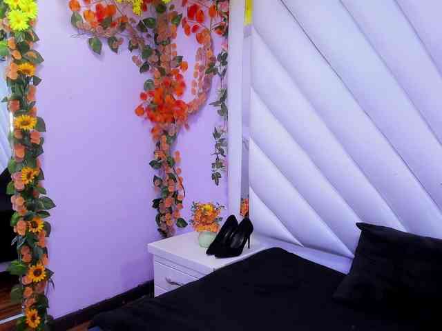 SharlotRodriguez webcam