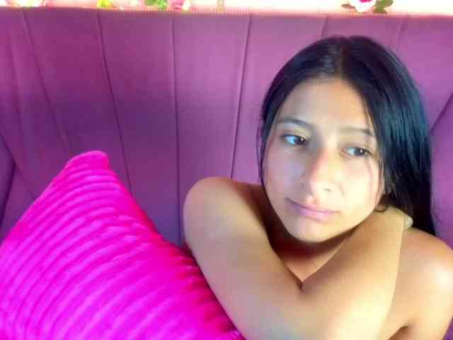 SharlotRodriguez webcam