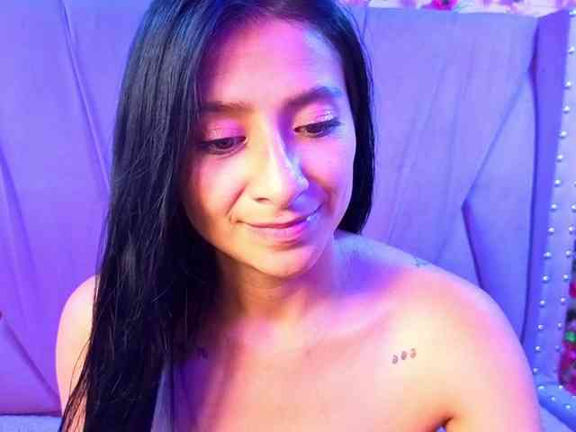SharlotRodriguez webcam