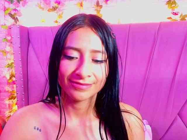 SharlotRodriguez webcam
