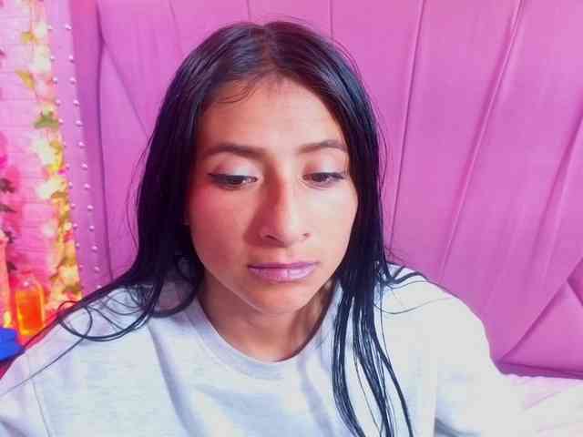 SharlotRodriguez webcam