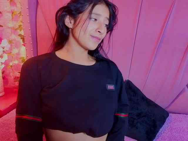 SharlotRodriguez webcam