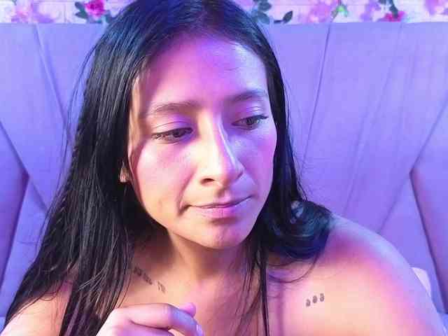 SharlotRodriguez webcam