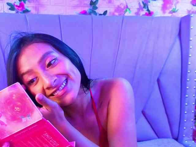 SharlotRodriguez webcam