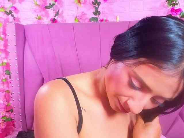 SharlotRodriguez webcam