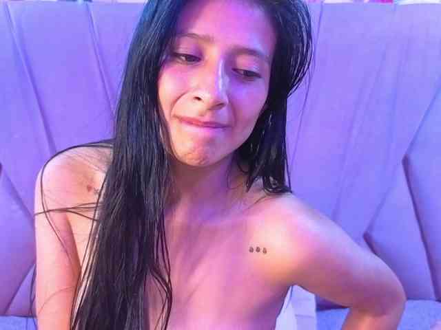 SharlotRodriguez webcam