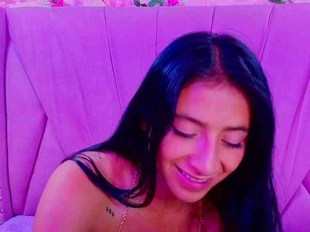 SharlotRodriguez webcam