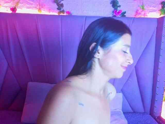 SharlotRodriguez webcam