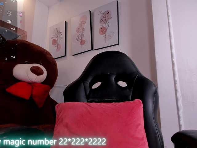 anyi-sweet-tits live webcam show