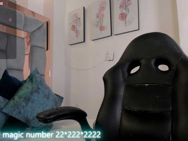 anyi-sweet-tits live cam on BongaCams