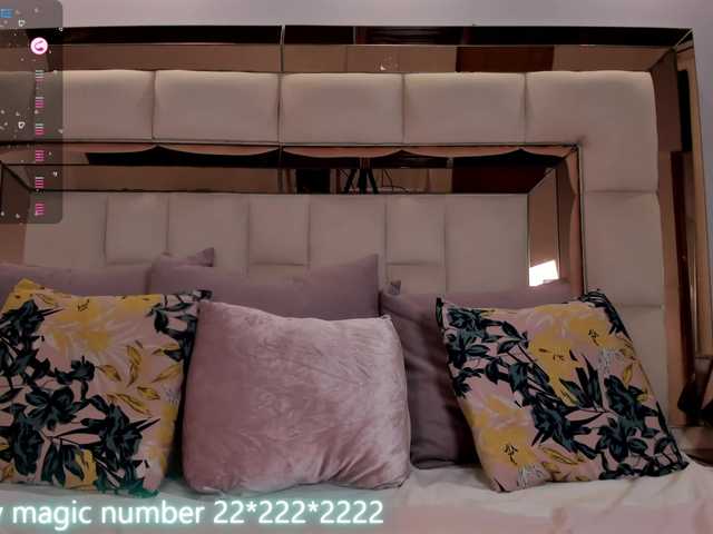 anyi-sweet-tits live cam on BongaCams