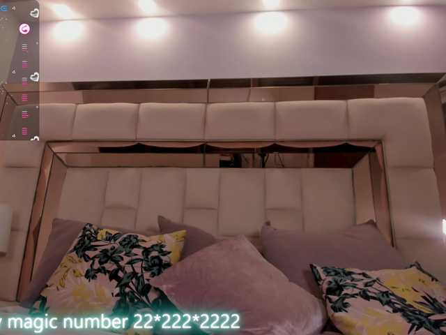anyi-sweet-tits live cam on BongaCams