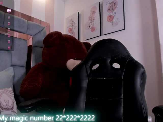 anyi-sweet-tits live cam on BongaCams