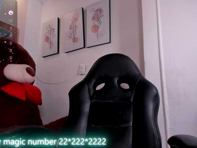 anyi-sweet-tits live webcam show