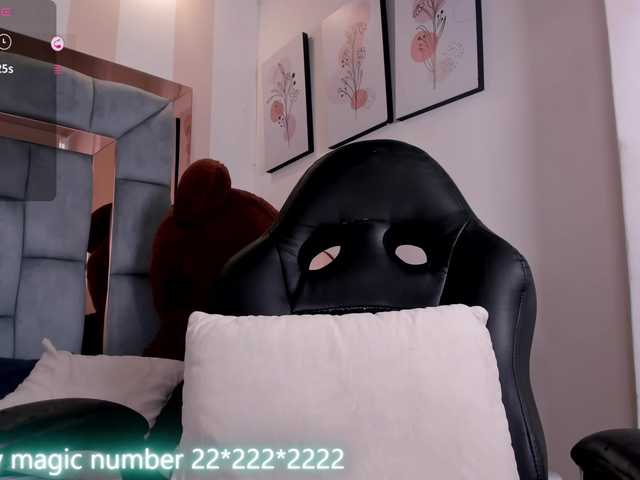 anyi-sweet-tits live cam on BongaCams