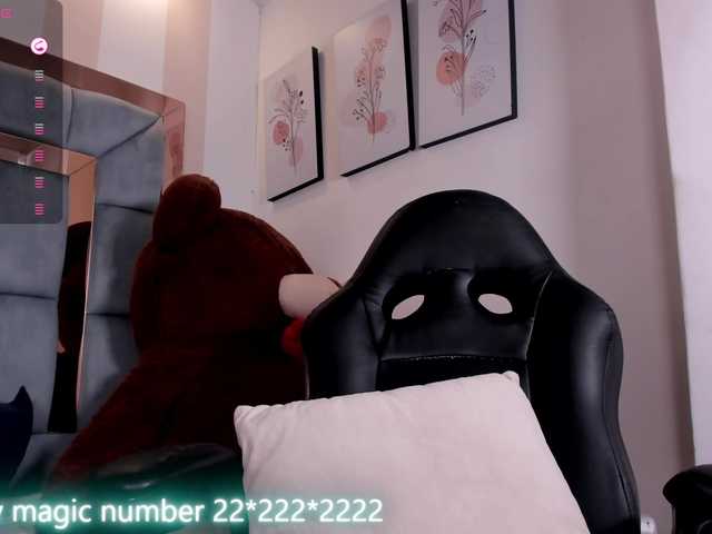 anyi-sweet-tits live cam on BongaCams