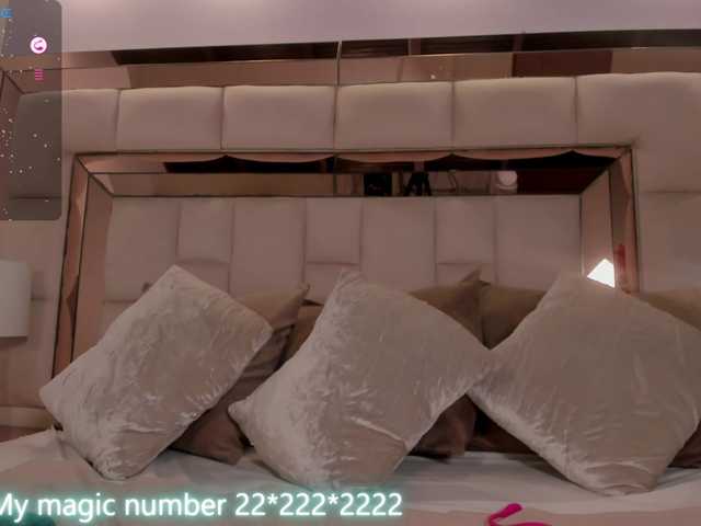 anyi-sweet-tits live cam on BongaCams
