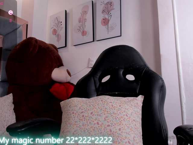 anyi-sweet-tits live cam on BongaCams