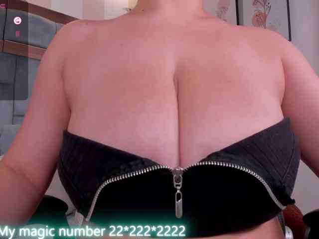 anyi-sweet-tits webcam