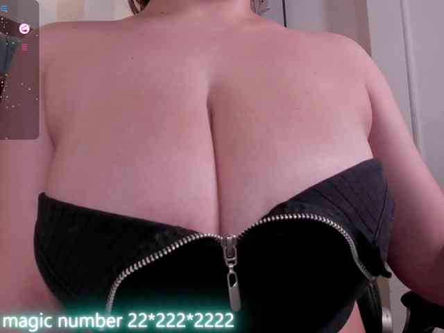 anyi-sweet-tits webcam