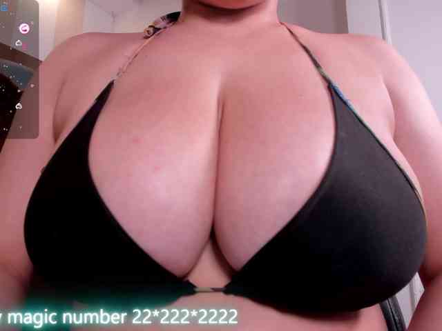 anyi-sweet-tits webcam