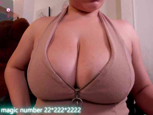 anyi-sweet-tits