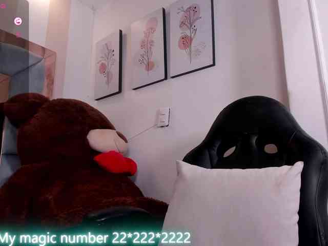 anyi-sweet-tits webcam
