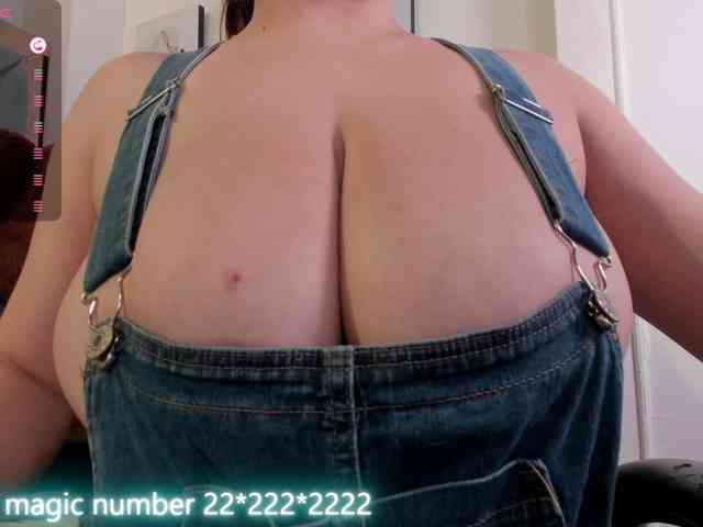 anyi-sweet-tits webcam