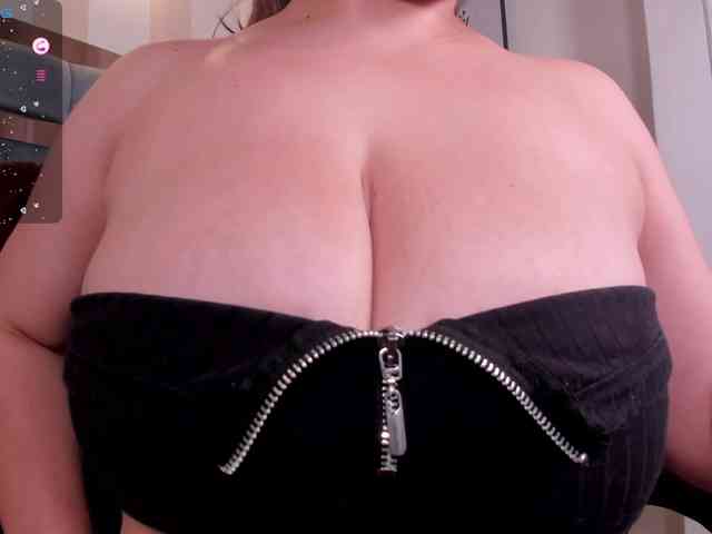 anyi-sweet-tits webcam
