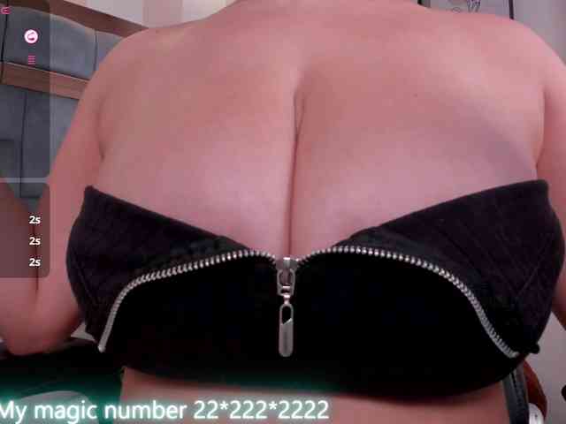 anyi-sweet-tits webcam