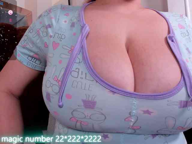 anyi-sweet-tits