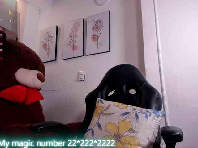 anyi-sweet-tits Live Webcam on BongaCams