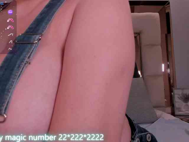 anyi-sweet-tits webcam