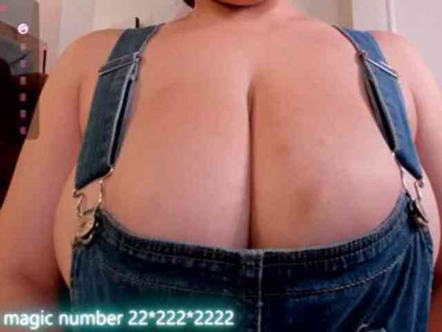 anyi-sweet-tits webcam