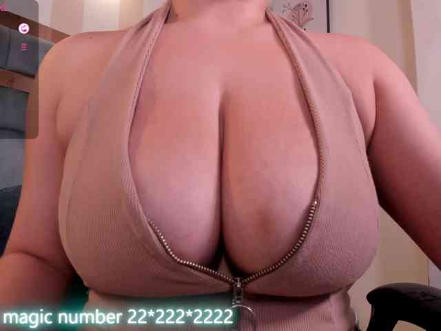 anyi-sweet-tits webcam