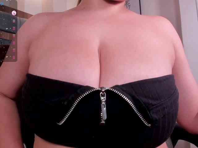 anyi-sweet-tits webcam