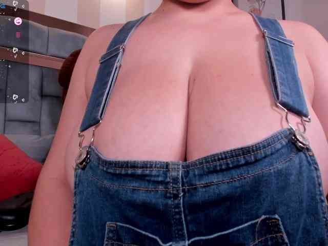 anyi-sweet-tits webcam