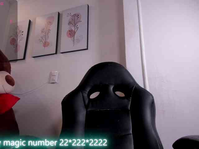 anyi-sweet-tits webcam