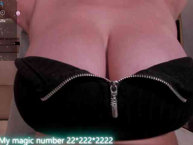 anyi-sweet-tits webcam