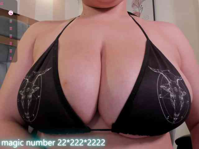 anyi-sweet-tits webcam