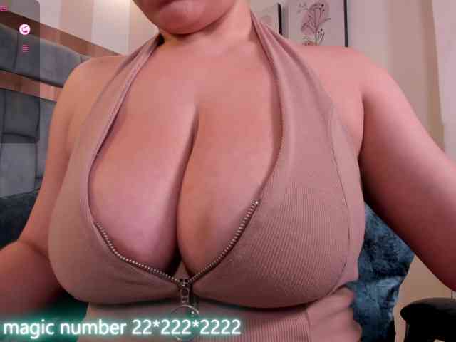 anyi-sweet-tits webcam