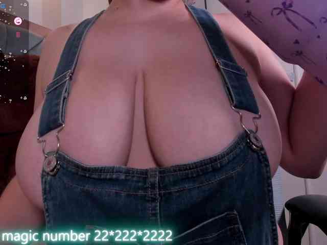 anyi-sweet-tits webcam