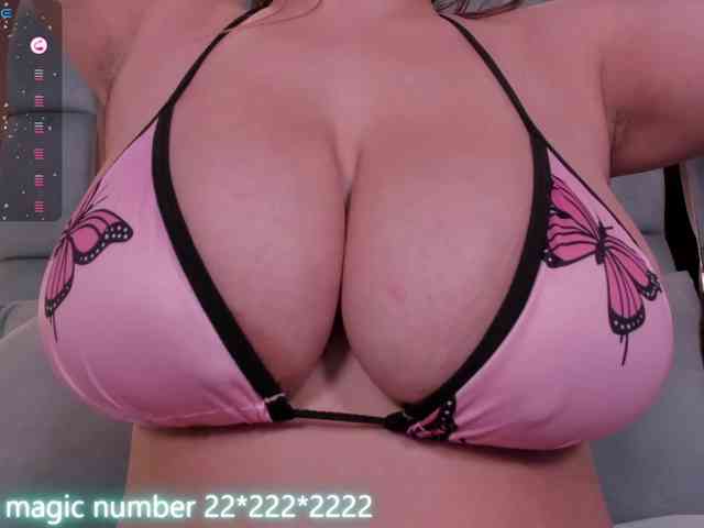 anyi-sweet-tits webcam